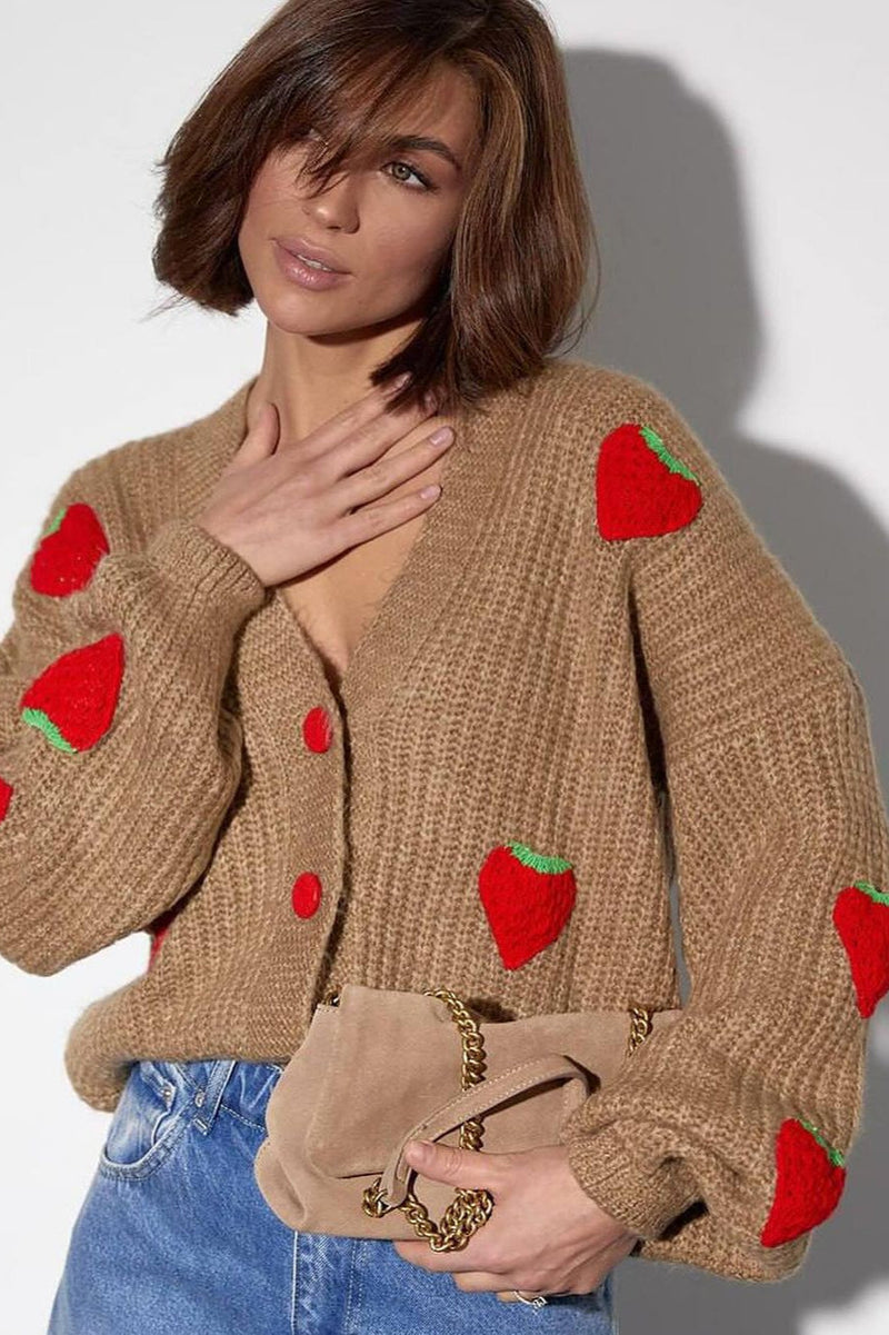 Well Tailored Sweater with a Graceful Silhouette