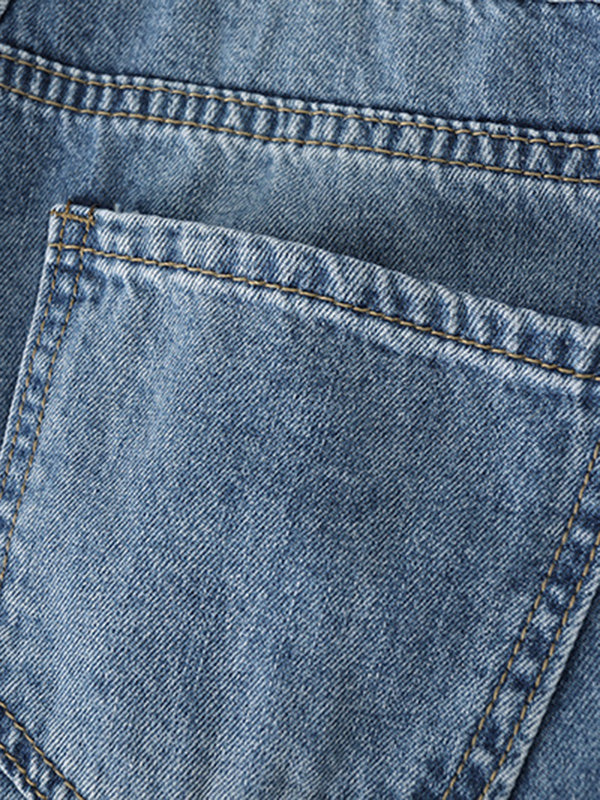 Well Tailored Pants with a Graceful Silhouette
