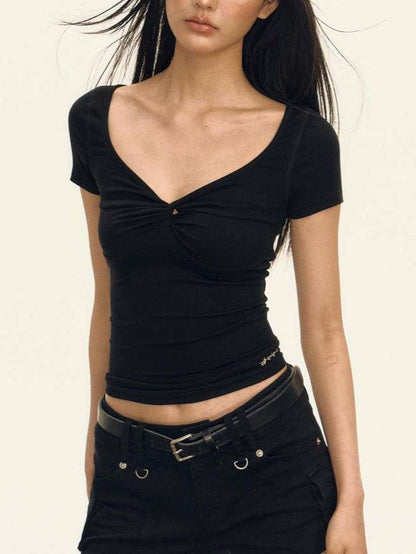 Effortlessly Elegant Top with a Timeless Design