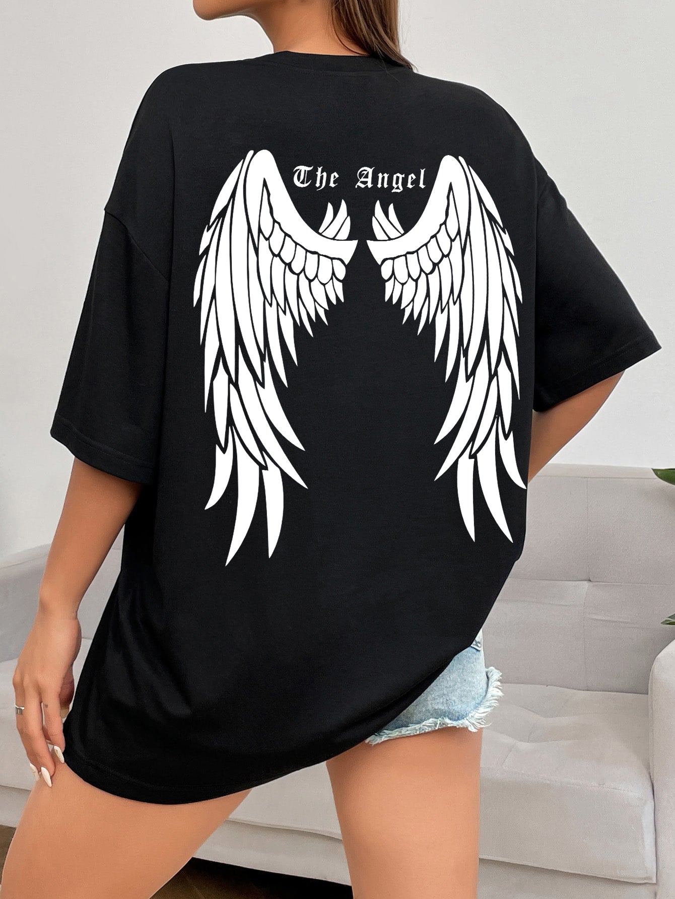 Elegantly Styled T-Shirt for Everyday Wear