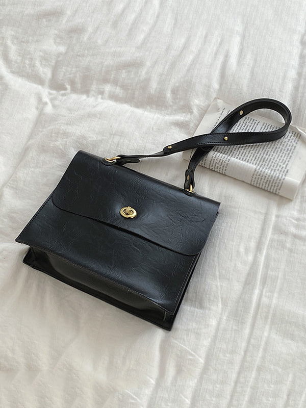 A Vintage Style Bag with Delicate Timeless Details