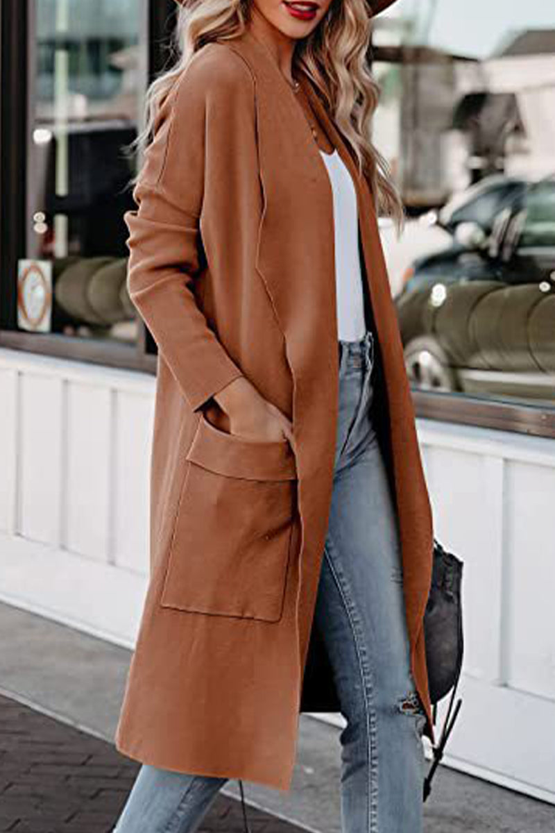 Well Tailored Cardigan with a Graceful Silhouette