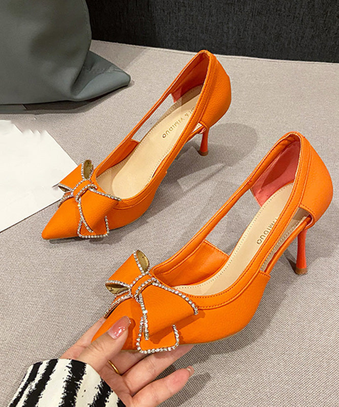 Effortlessly Elegant Heels with a Timeless Design