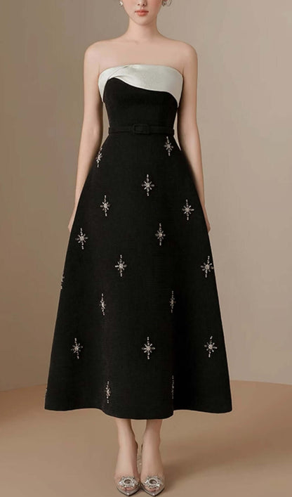 Sophisticated Dress with a Clean Classic Look