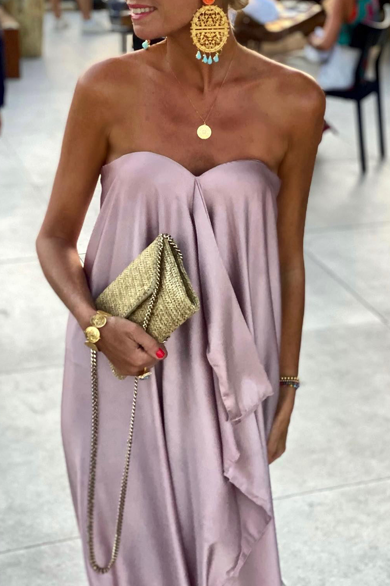 Well Tailored Dress with a Graceful Silhouette