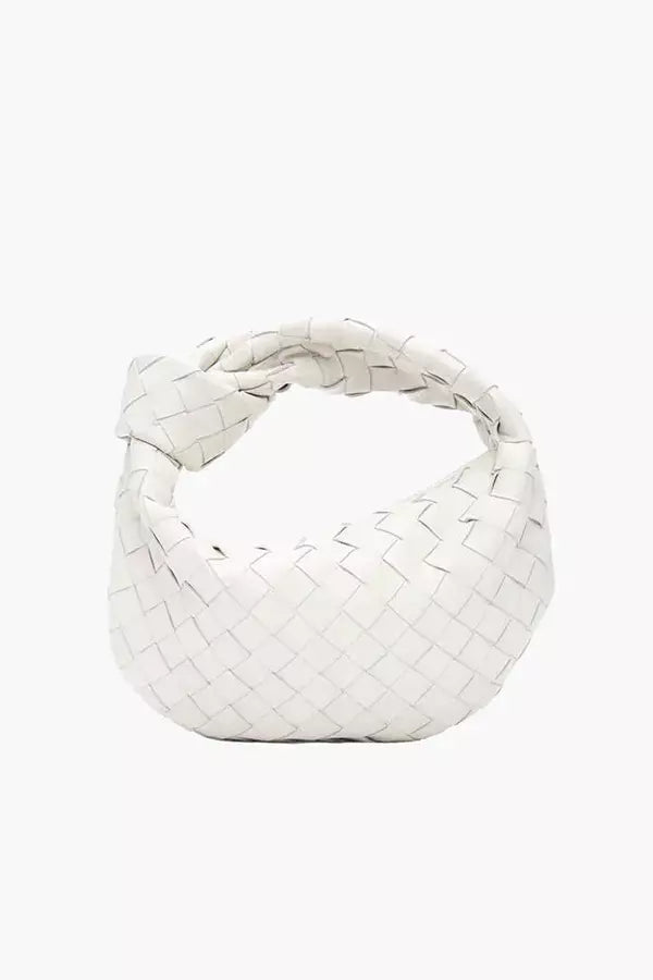 Polished Bag with an Effortless Classic Look
