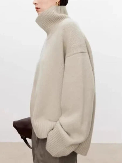 Effortlessly Elegant Sweater with a Timeless Design