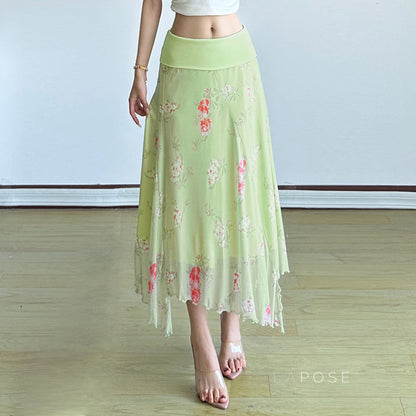 Effortlessly Elegant Garment with a Timeless Design