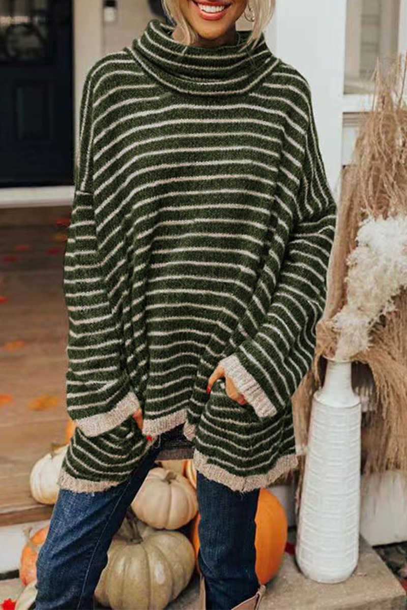 Effortlessly Elegant Sweater with a Timeless Design
