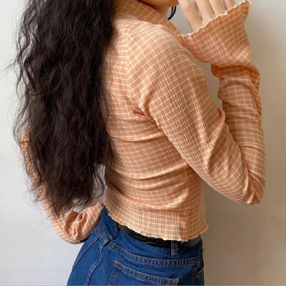 Well Tailored Blouse with a Graceful Silhouette