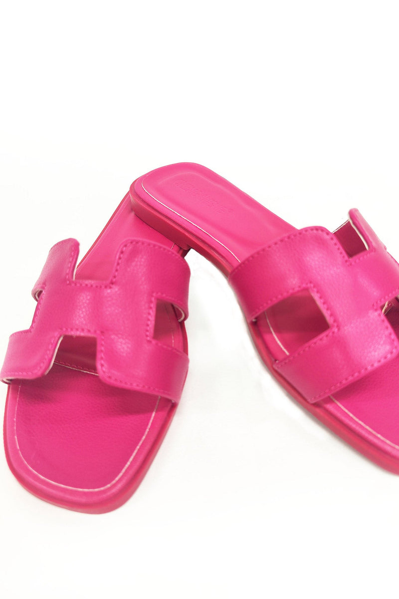 Elegantly Styled Sandals for Everyday Wear