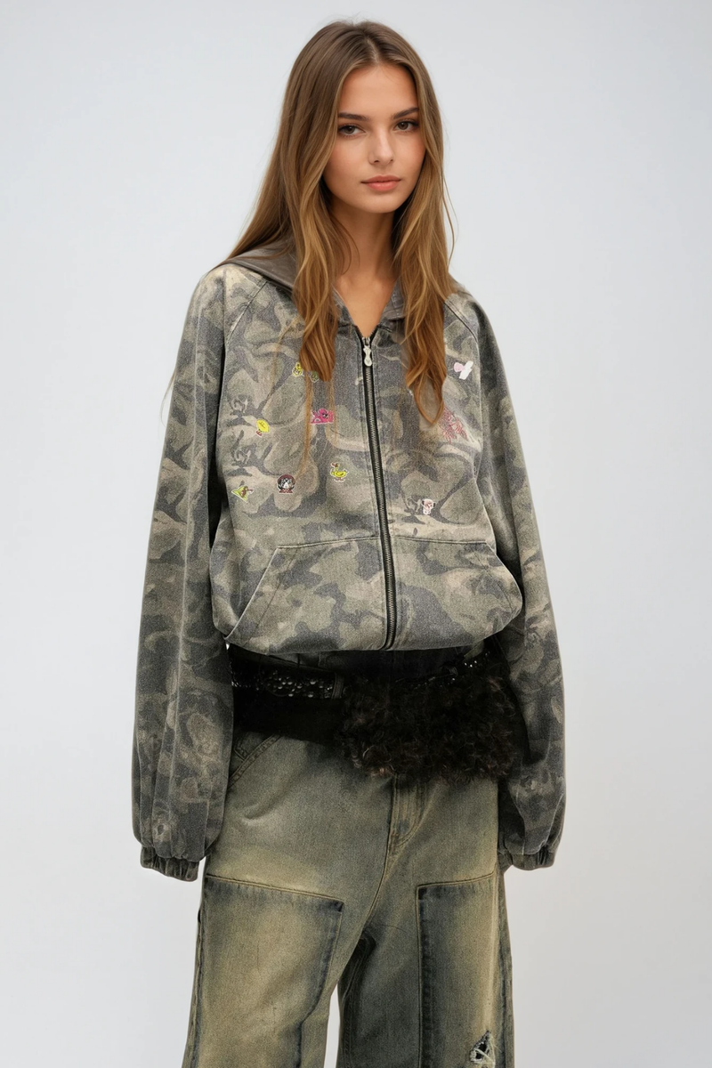 Gracefully Styled Jacket for Any Occasion