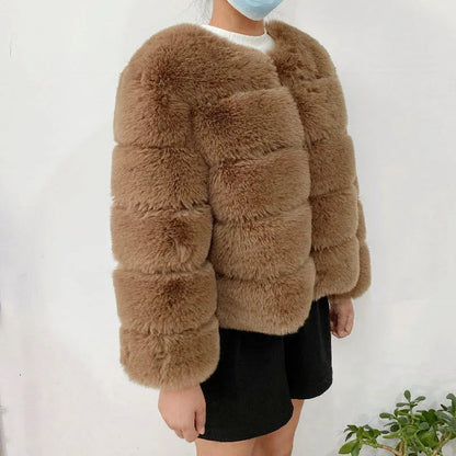Gracefully Styled Coat for Any Occasion