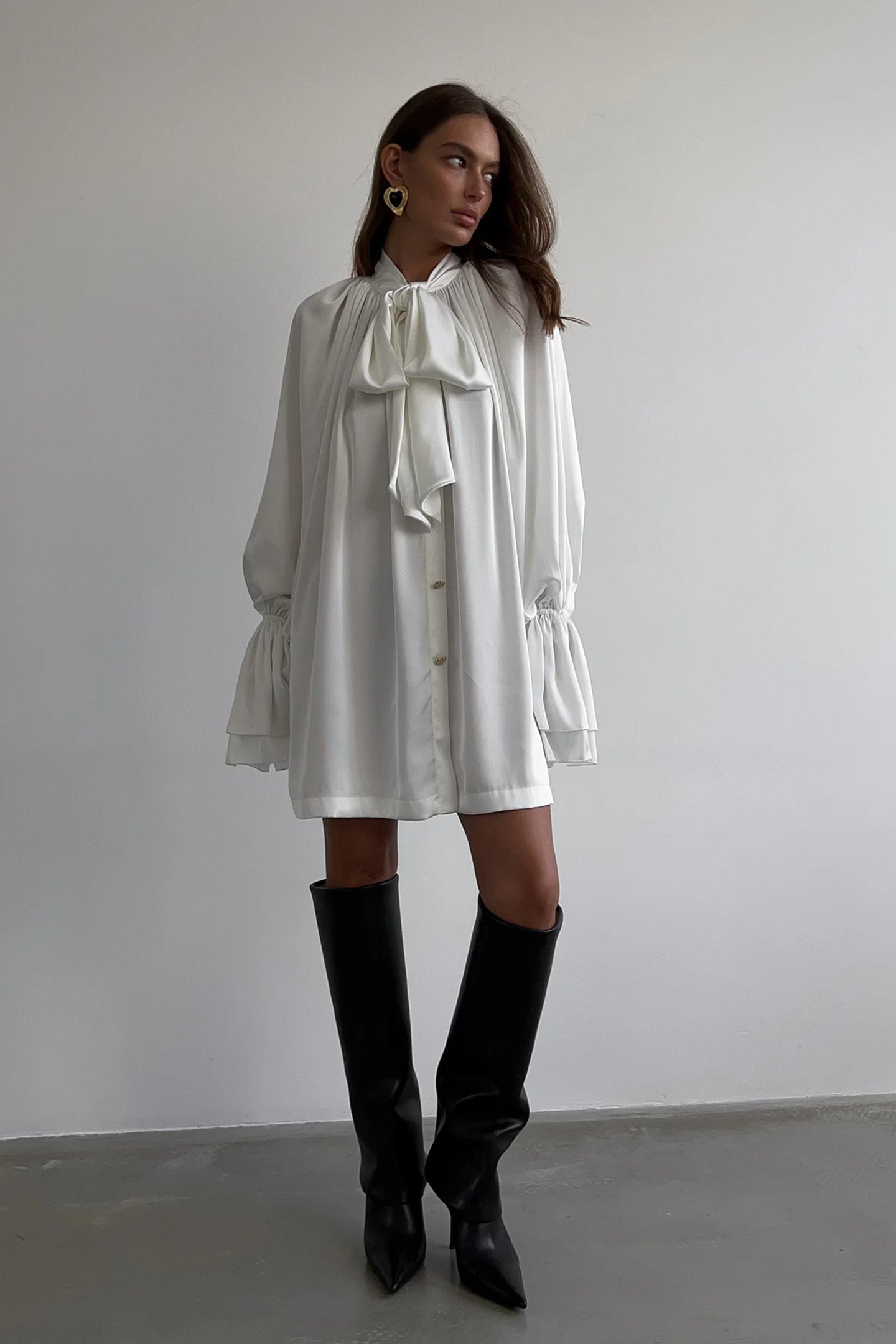 Sophisticated Dress with a Clean Classic Look