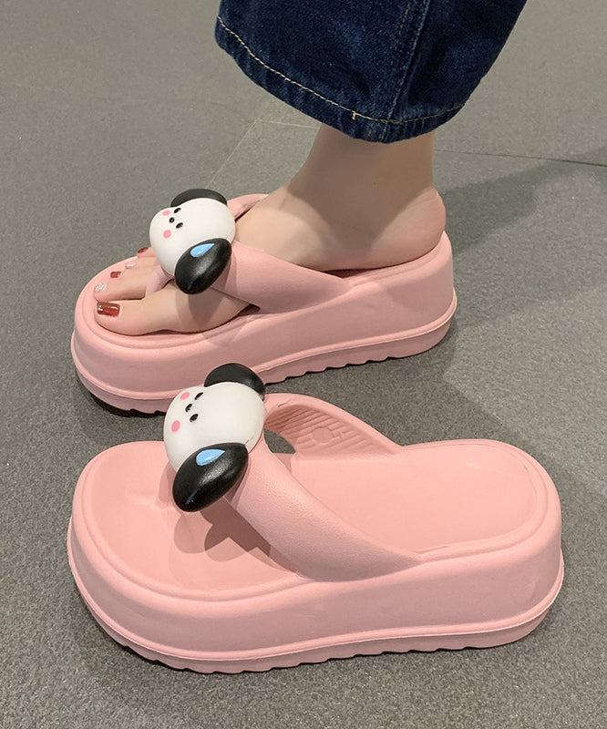 Well Tailored Sandals with a Graceful Silhouette