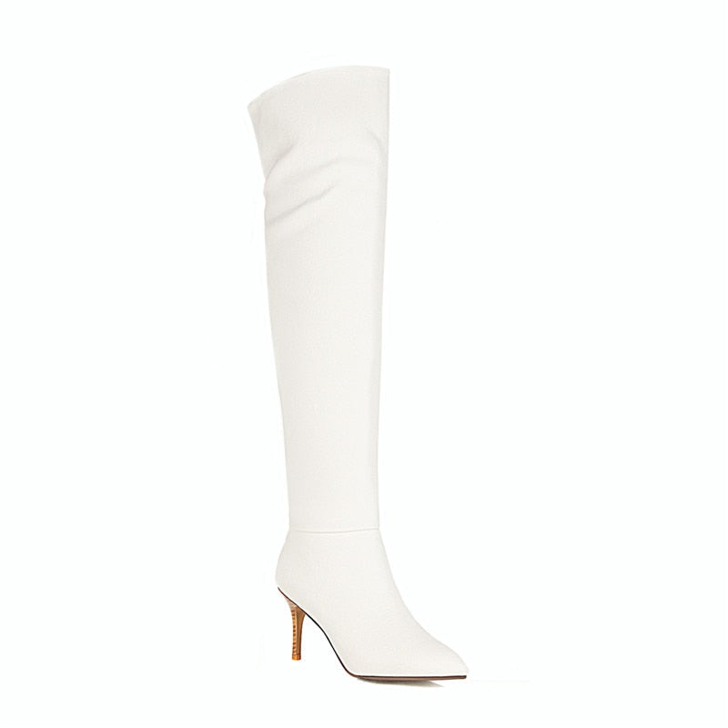 Effortlessly Elegant Garment with a Timeless Design