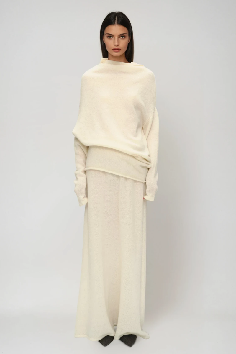 Well Tailored Garment with a Graceful Silhouette