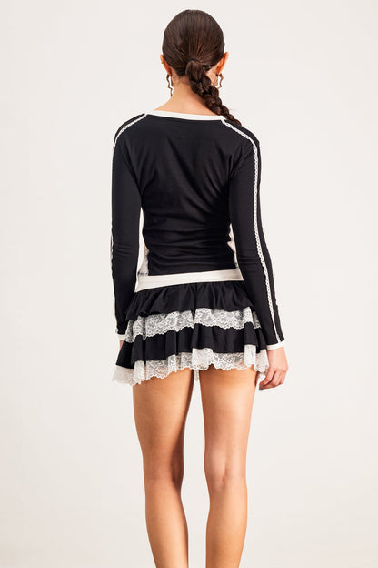 Sophisticated Garment with a Clean Classic Look