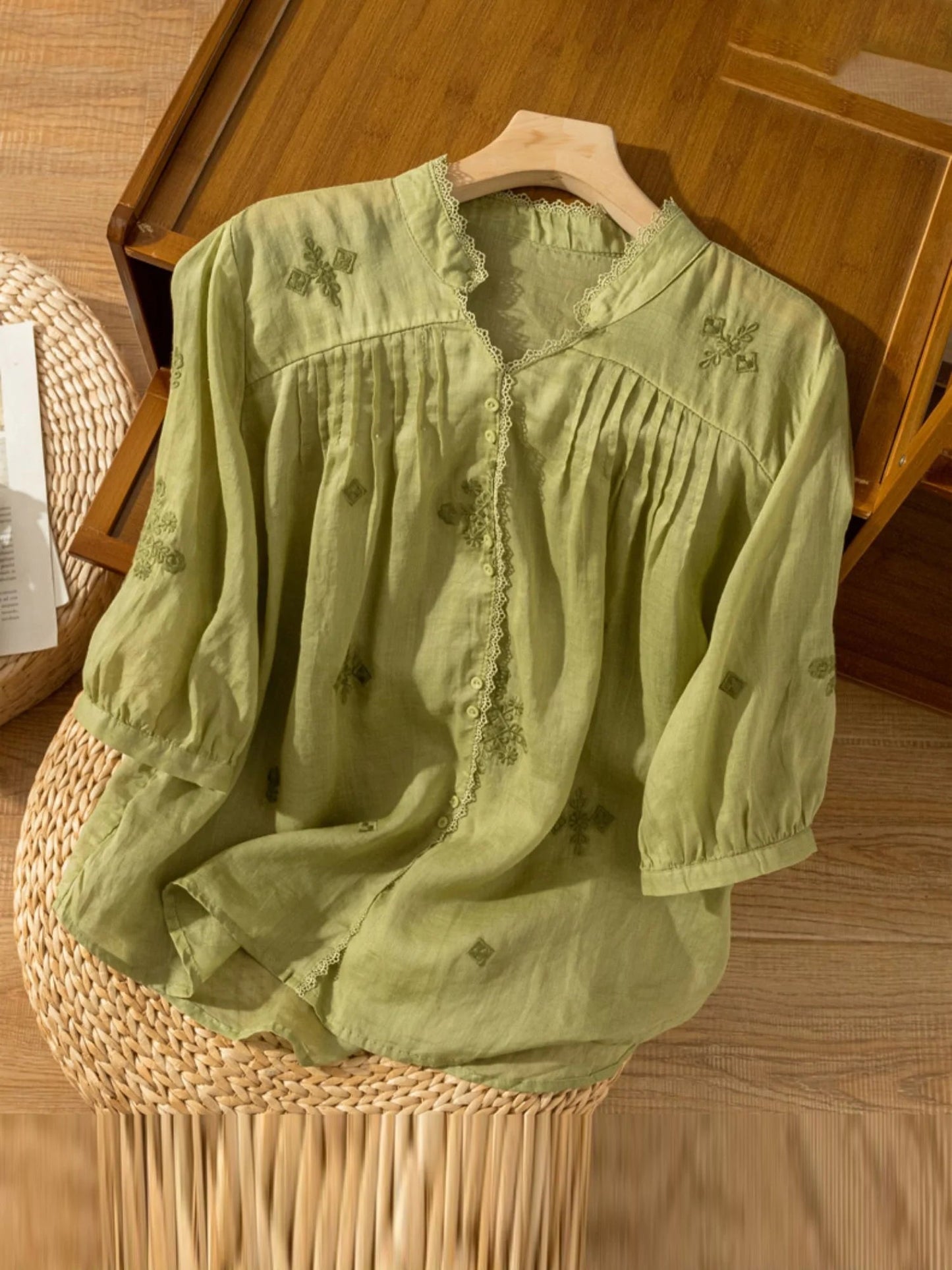 Elegantly Styled Shirt for Everyday Wear
