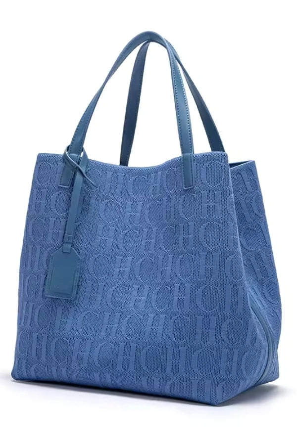 Sophisticated Bag with a Clean Classic Look