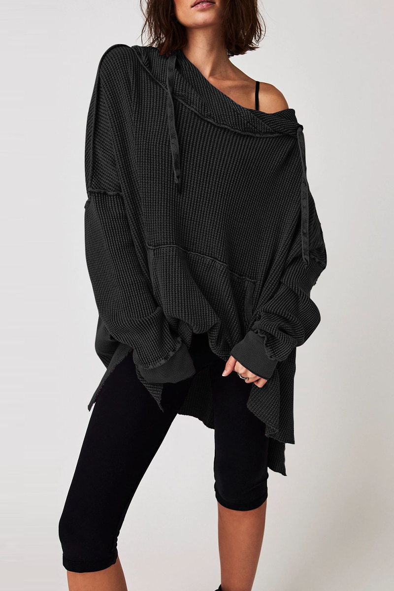 Well Tailored Top with a Graceful Silhouette