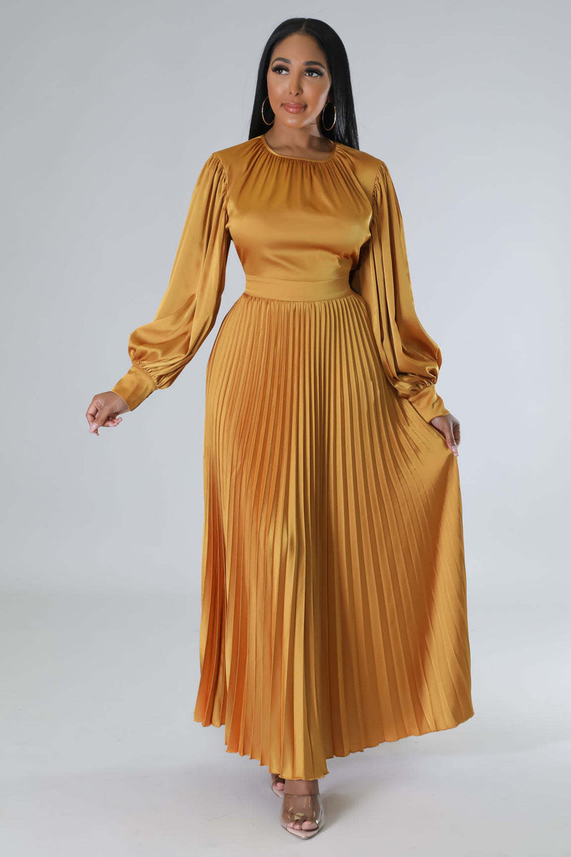 Effortlessly Elegant Dress with a Timeless Design