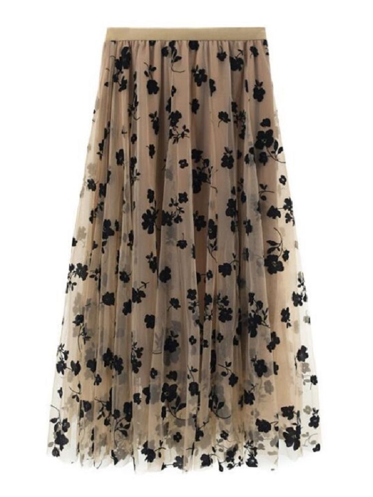 Effortlessly Elegant Garment with a Timeless Design