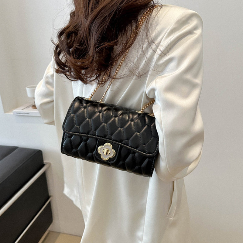 Well Tailored Bag with a Graceful Silhouette