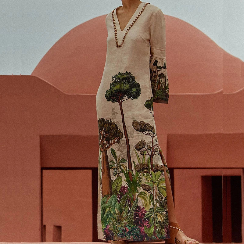 Well Tailored Dress with a Graceful Silhouette