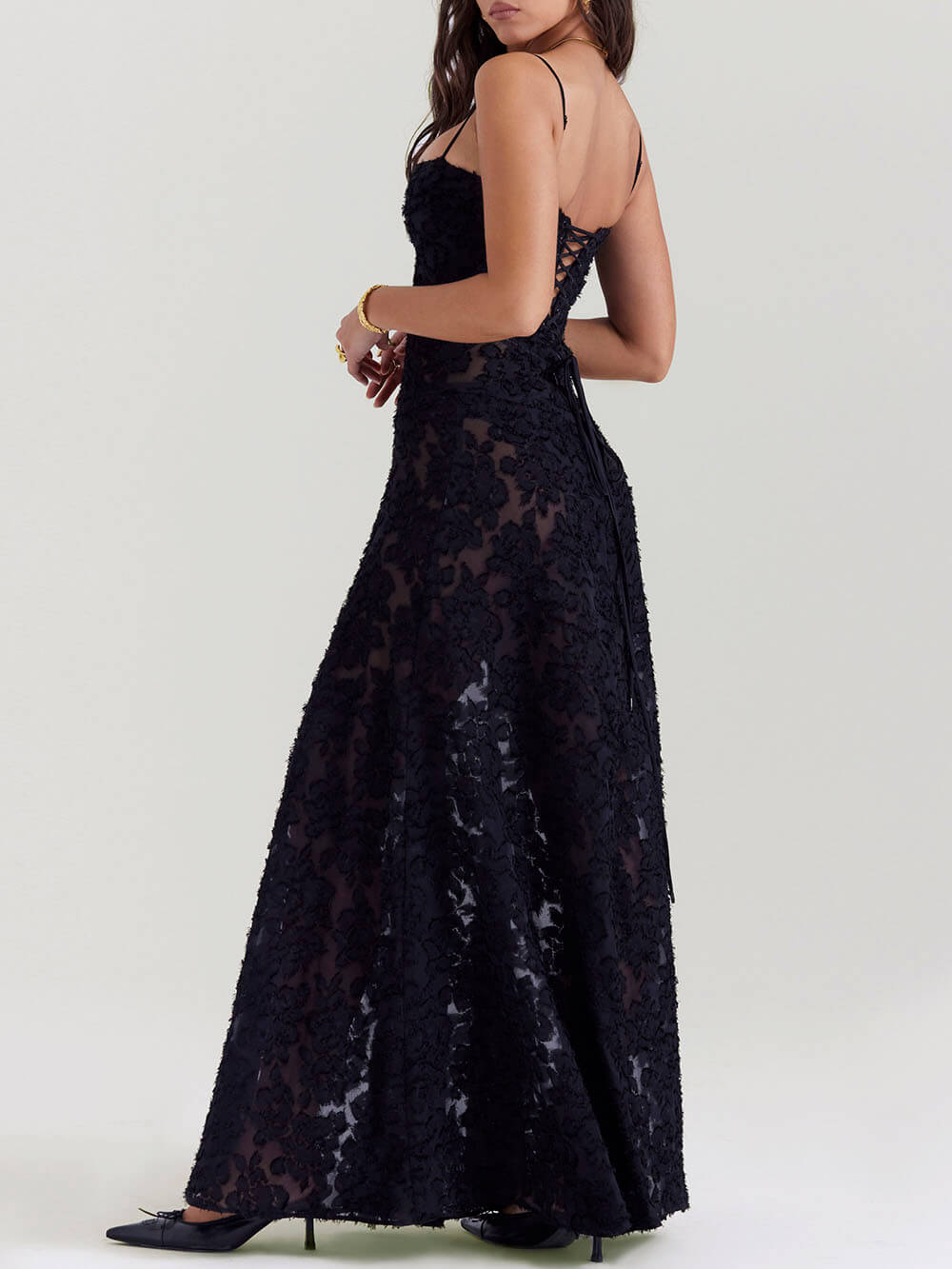Gracefully Styled Dress for Any Occasion