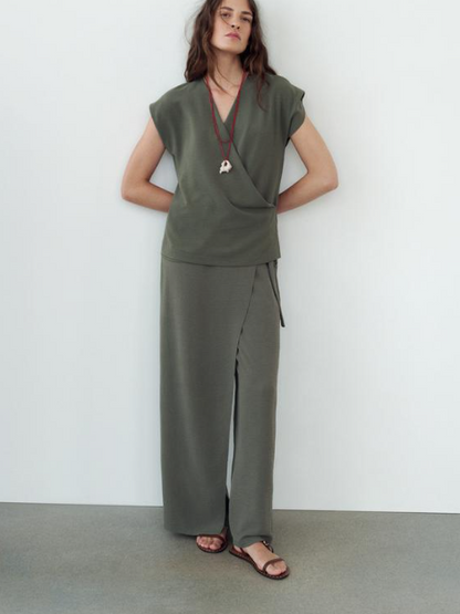 Classic Vintage & Enduringly Stylish Top