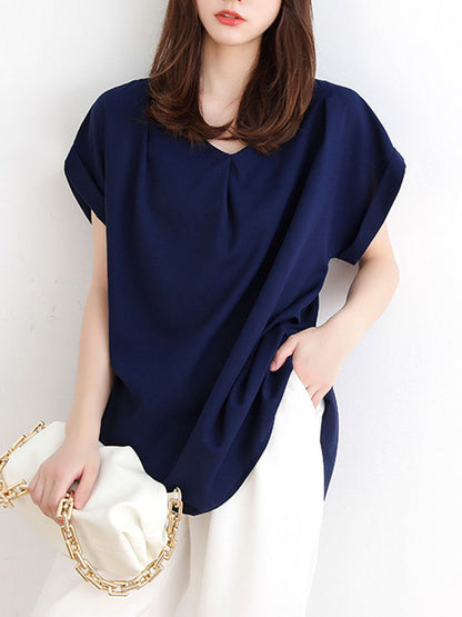Effortlessly Elegant T-Shirt with a Timeless Design