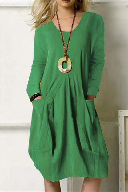 Classic Vintage & Enduringly Stylish Dress