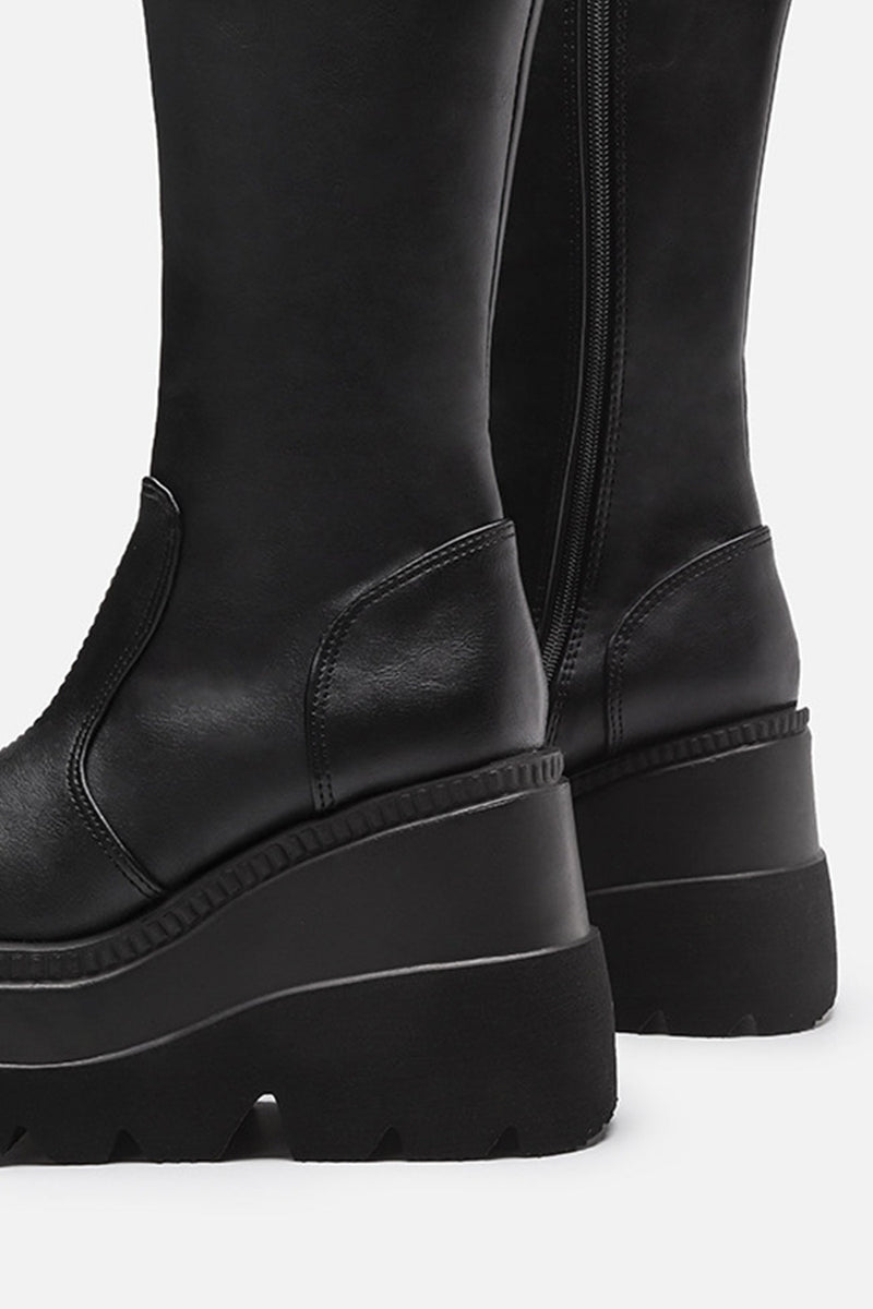 Classic Vintage Boots with a Flattering Fit