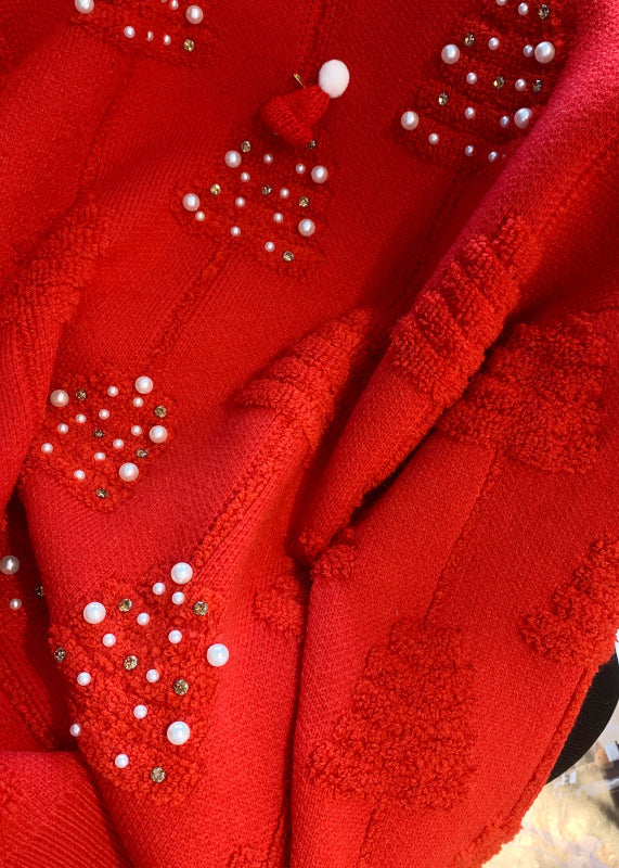 Beautifully Finished Sweater in a Timeless Design