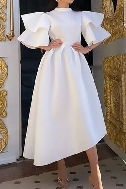 Well Tailored Dress with a Graceful Silhouette