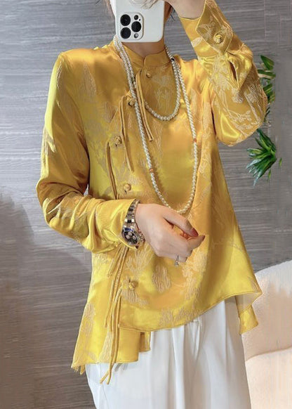 Well Tailored Blouse with a Graceful Silhouette