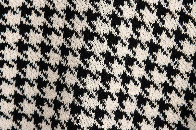 Beautifully Finished Coat in a Timeless Design