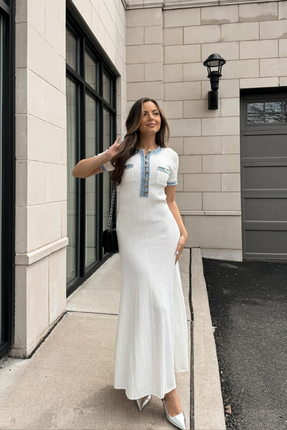 Sophisticated Dress with a Clean Classic Look