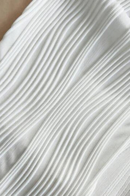 Beautifully Finished Garment in a Timeless Design