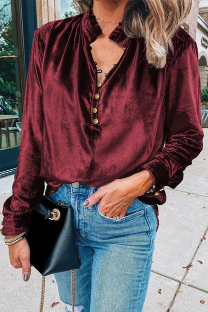 Effortlessly Elegant Top with a Timeless Design