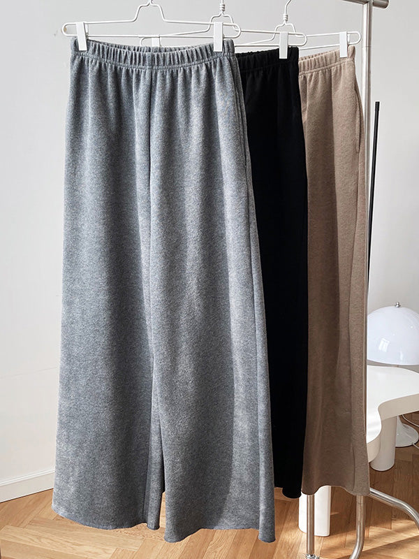 Well Tailored Pants with a Graceful Silhouette