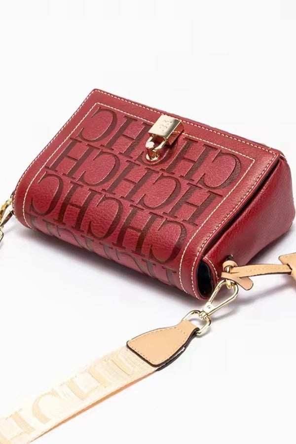 Elegantly Styled Bag for Everyday Wear