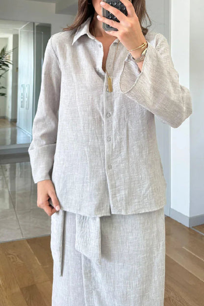 Effortlessly Elegant Shirt with a Timeless Design