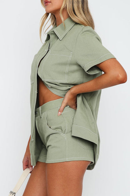 Sophisticated Shirt with a Clean Classic Look