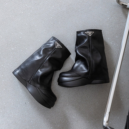 Beautifully Finished Boots in a Timeless Design