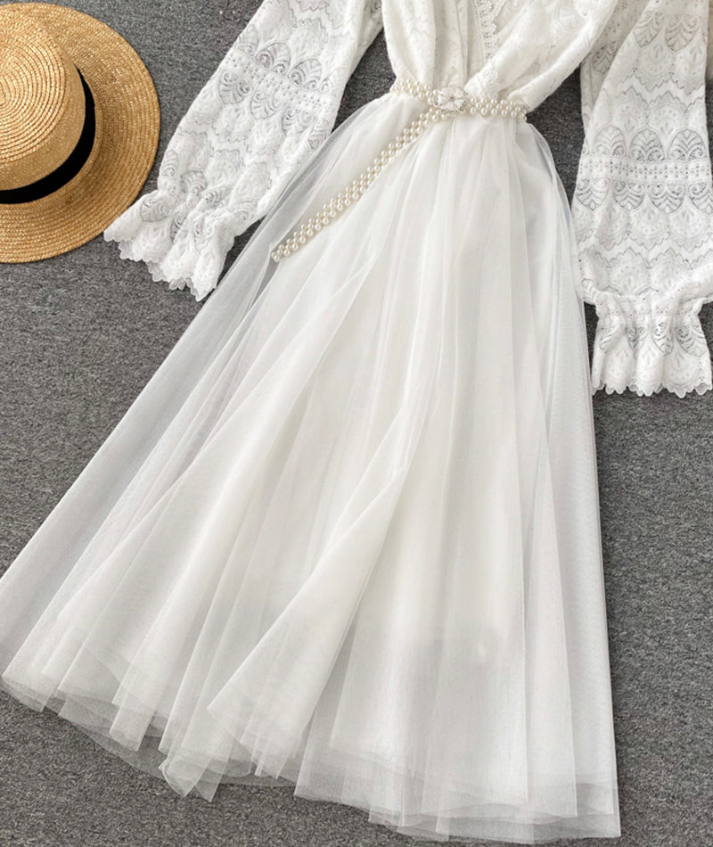 Effortlessly Elegant Dress with a Timeless Design