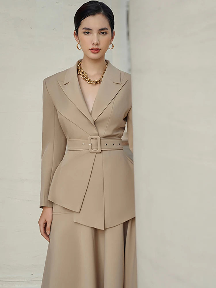 Classic Vintage Garment with a Flattering Fit