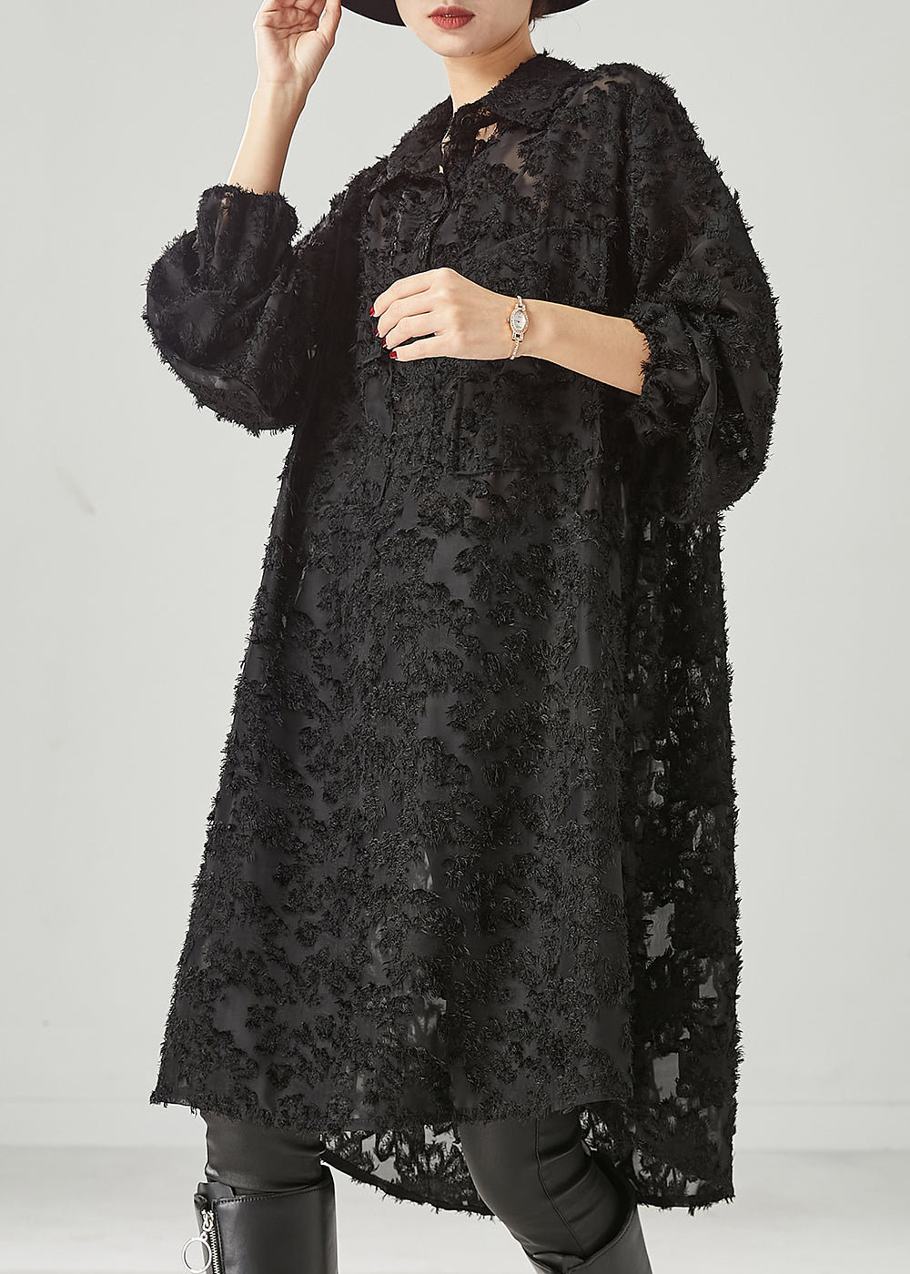 Gracefully Styled Dress for Any Occasion