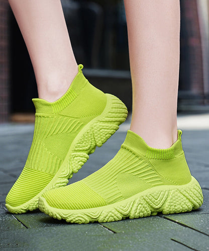 Well Tailored Shoes with a Graceful Silhouette